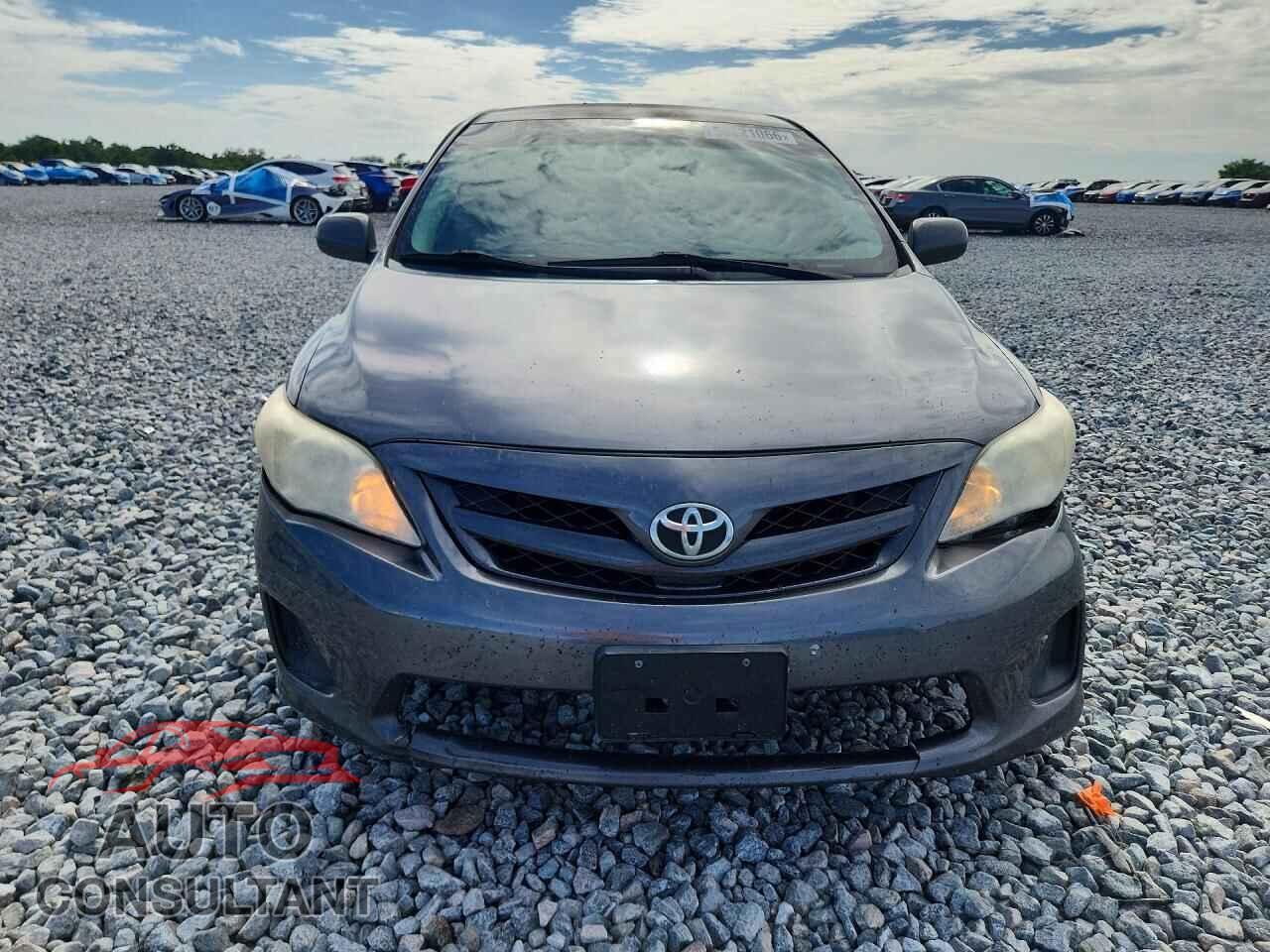 TOYOTA COROLLA 2013 - 2T1BU4EE0DC056038