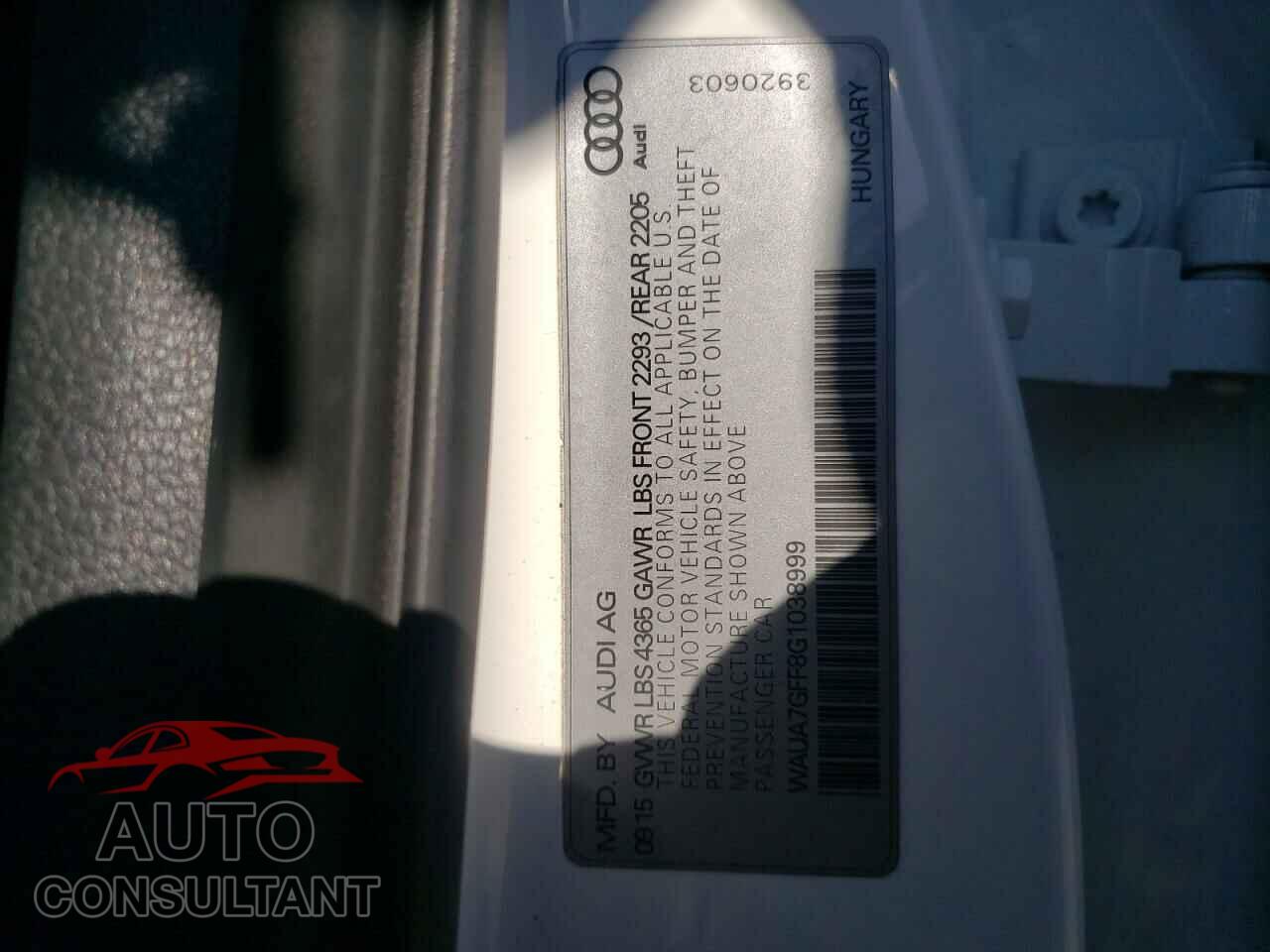 AUDI A3 2016 - WAUA7GFF8G1038999