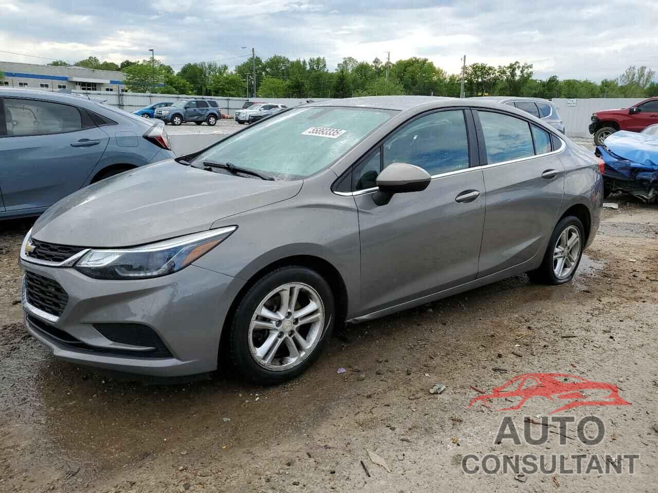 CHEVROLET CRUZE 2018 - 1G1BE5SM8J7150902