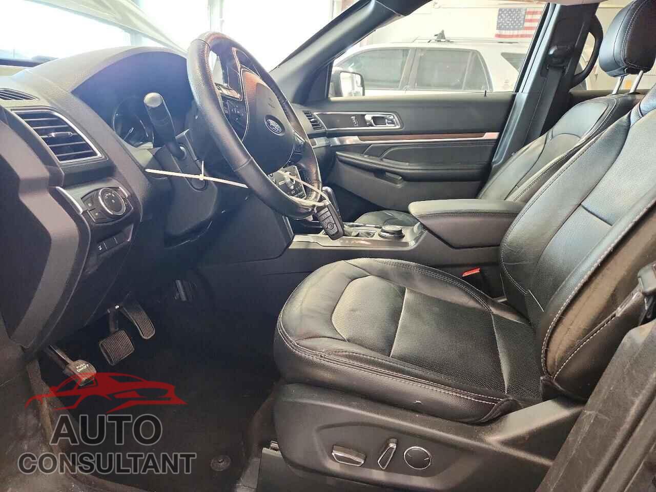 FORD EXPLORER 2018 - 1FM5K8F8XJGB45496