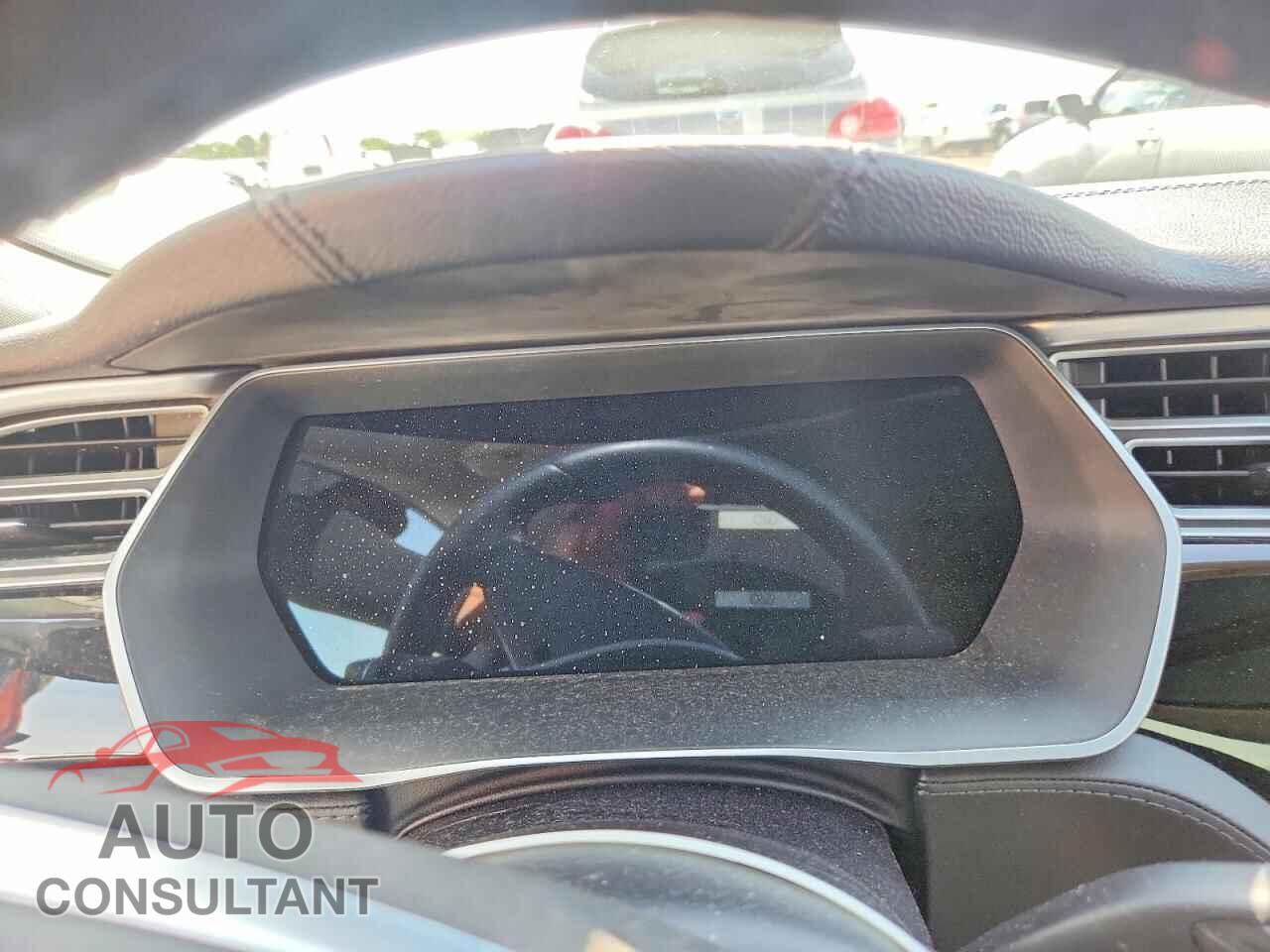TESLA MODEL S 2015 - 5YJSA1H18FF080201