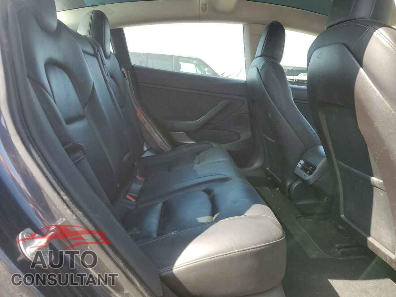 TESLA MODEL 3 2020 - 5YJ3E1EC3LF646940