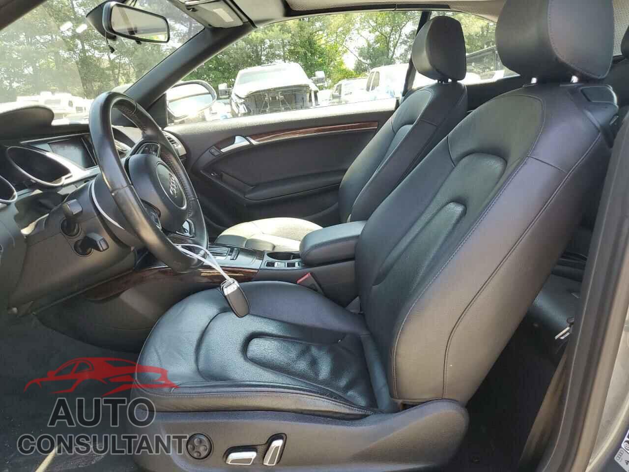 AUDI A5 2013 - WAUCFAFH8DN001675