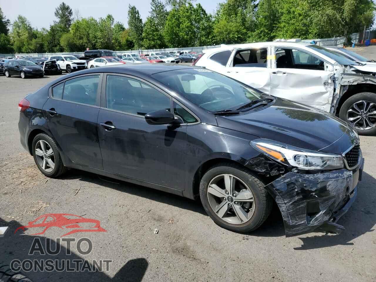 KIA FORTE 2018 - 3KPFL4A77JE258478