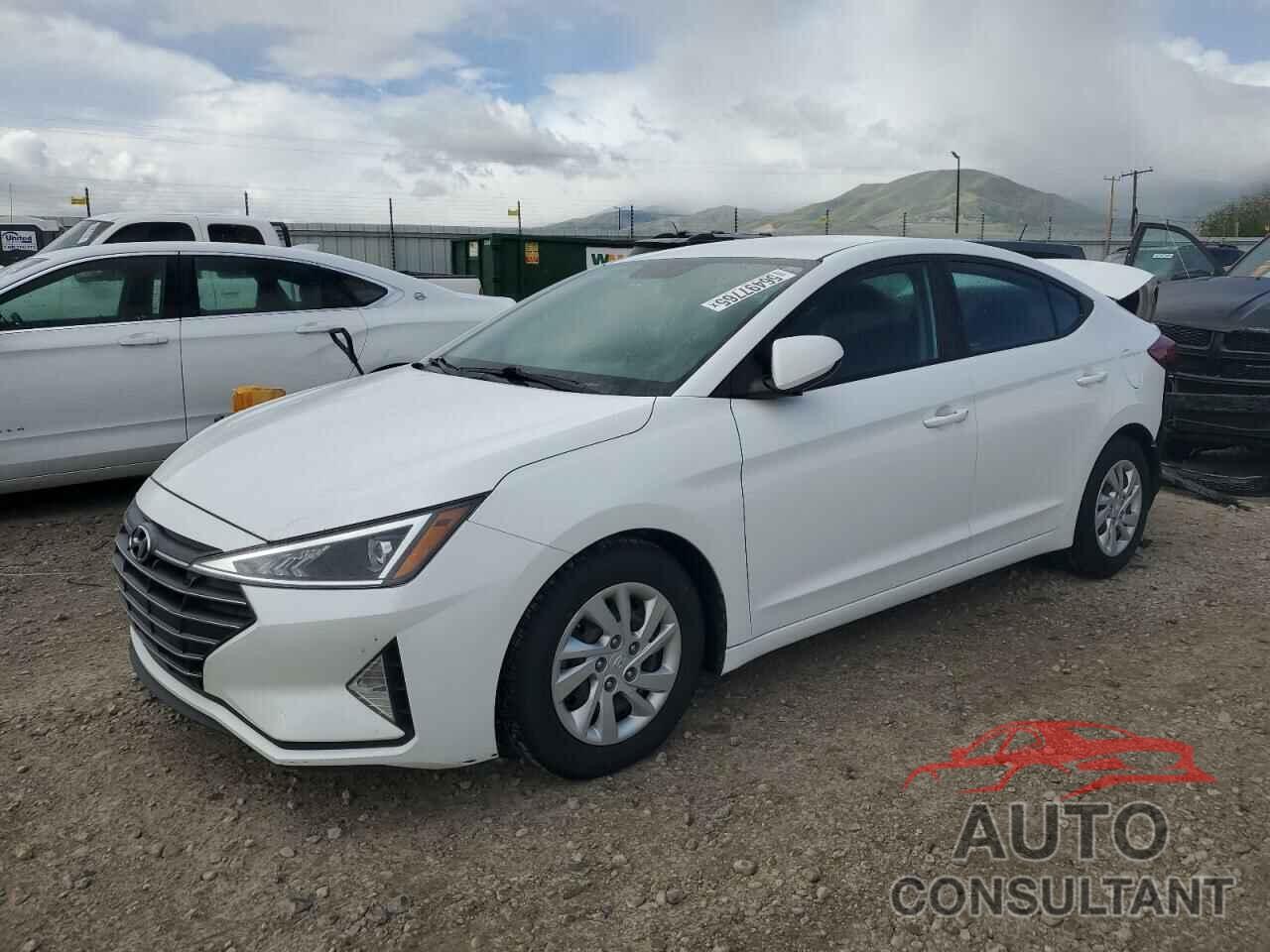 HYUNDAI ELANTRA 2019 - 5NPD74LFXKH443363