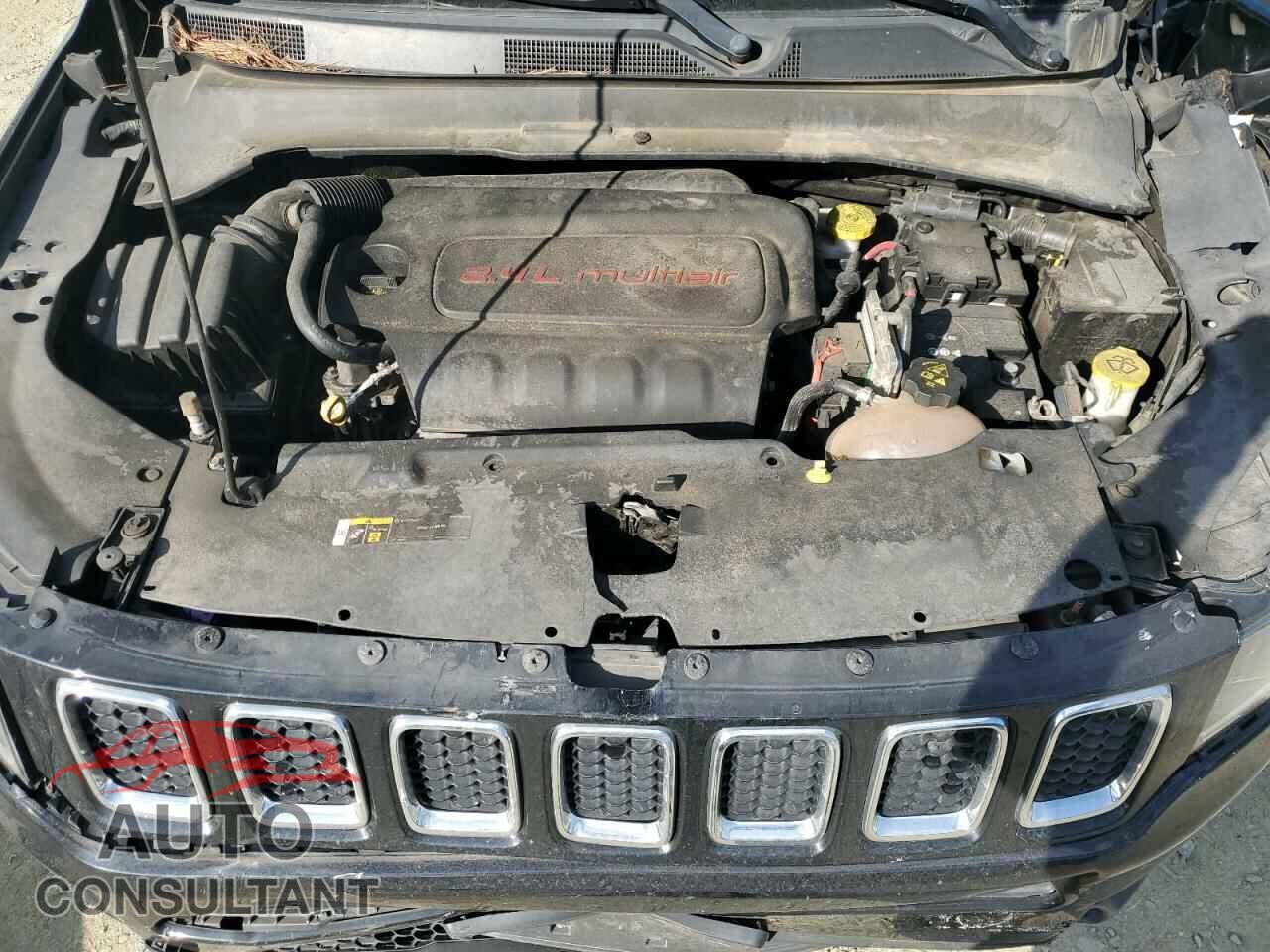 JEEP COMPASS 2018 - 3C4NJDBB2JT135218