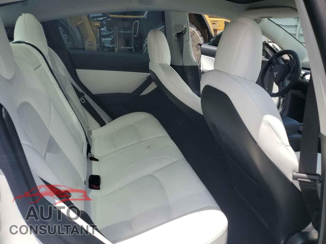 TESLA MODEL 3 2021 - 5YJ3E1EB3MF855944