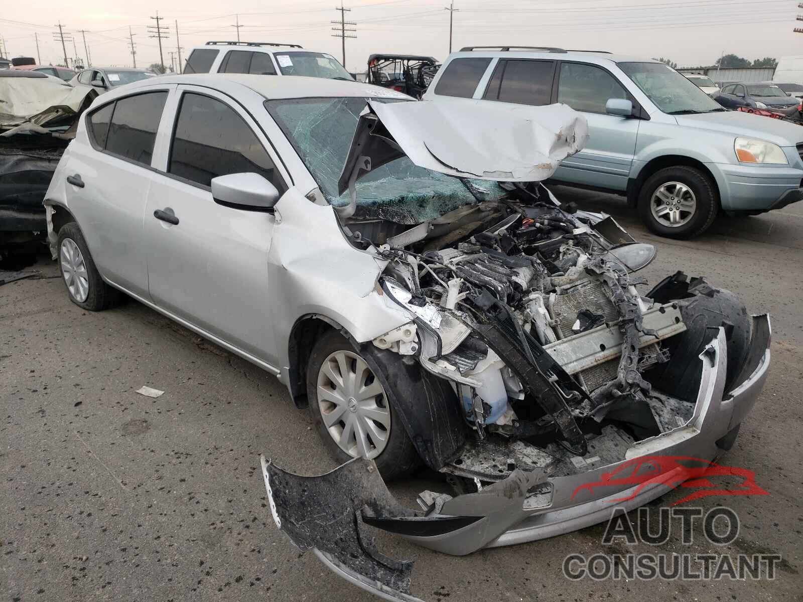 NISSAN VERSA 2017 - 3N1CN7AP3HL826510
