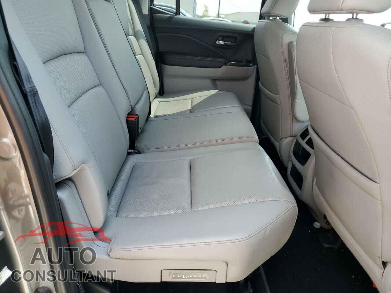 HONDA RIDGELINE 2017 - 5FPYK2F53HB002034