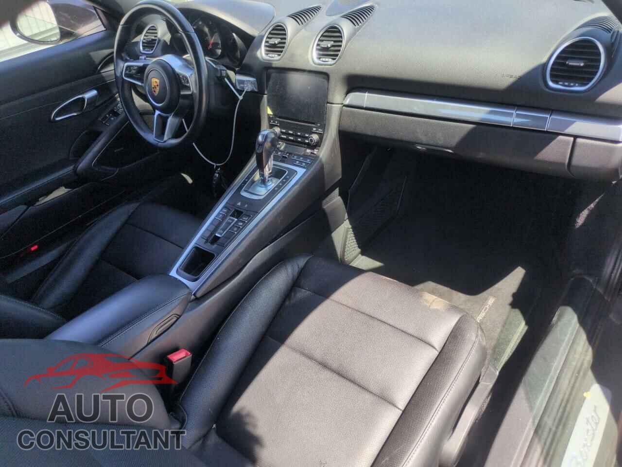 PORSCHE BOXSTER 2021 - WP0CA2A89MS210147