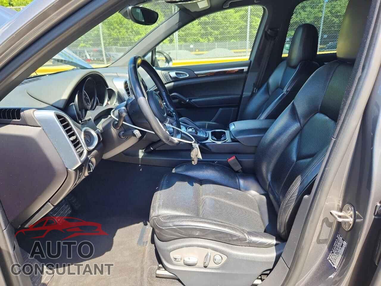 PORSCHE CAYENNE 2017 - WP1AA2A27HKA89416