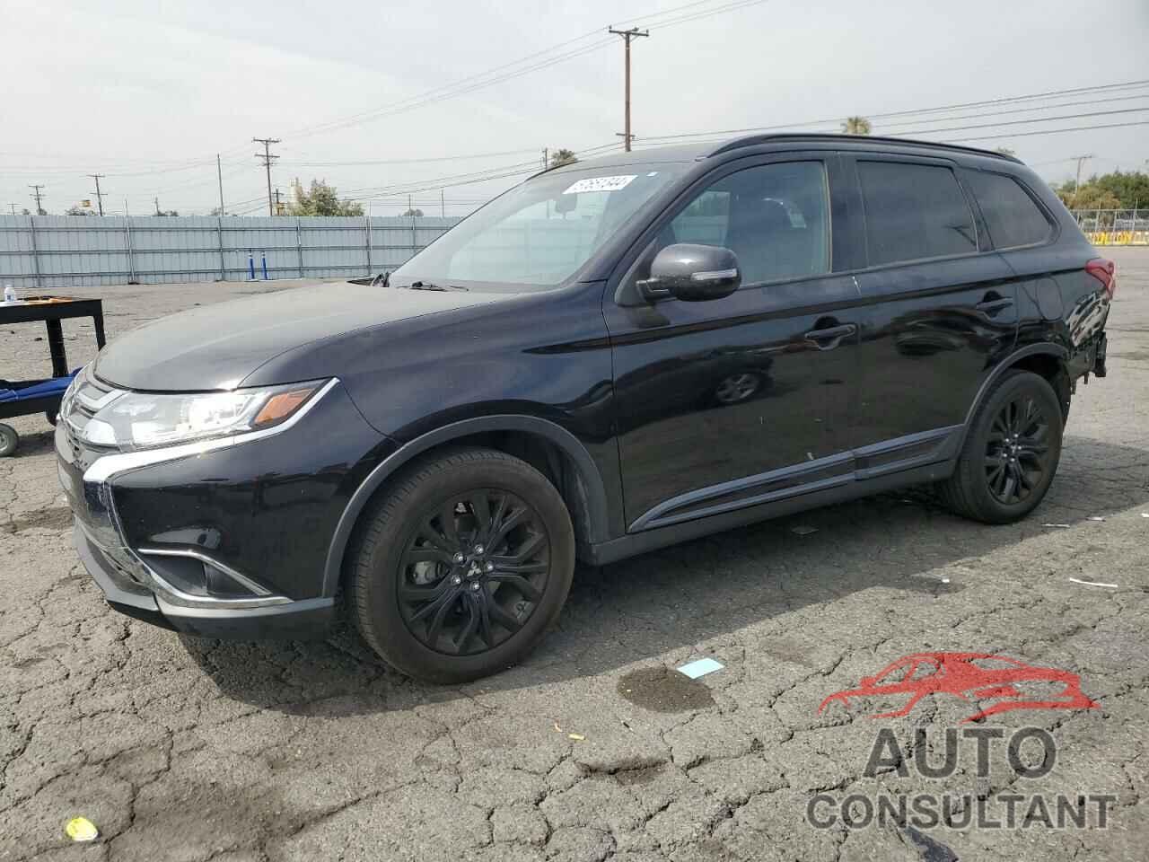 MITSUBISHI OUTLANDER 2018 - JA4AD3A34JZ045842