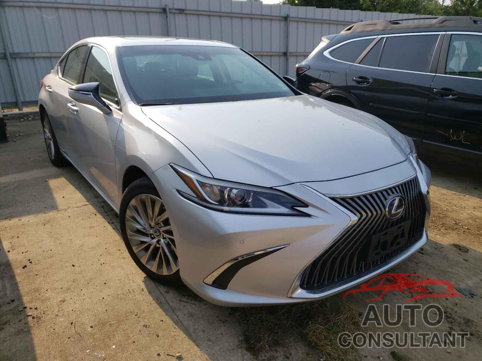 LEXUS ES300 2020 - 58AE21B12LU011515