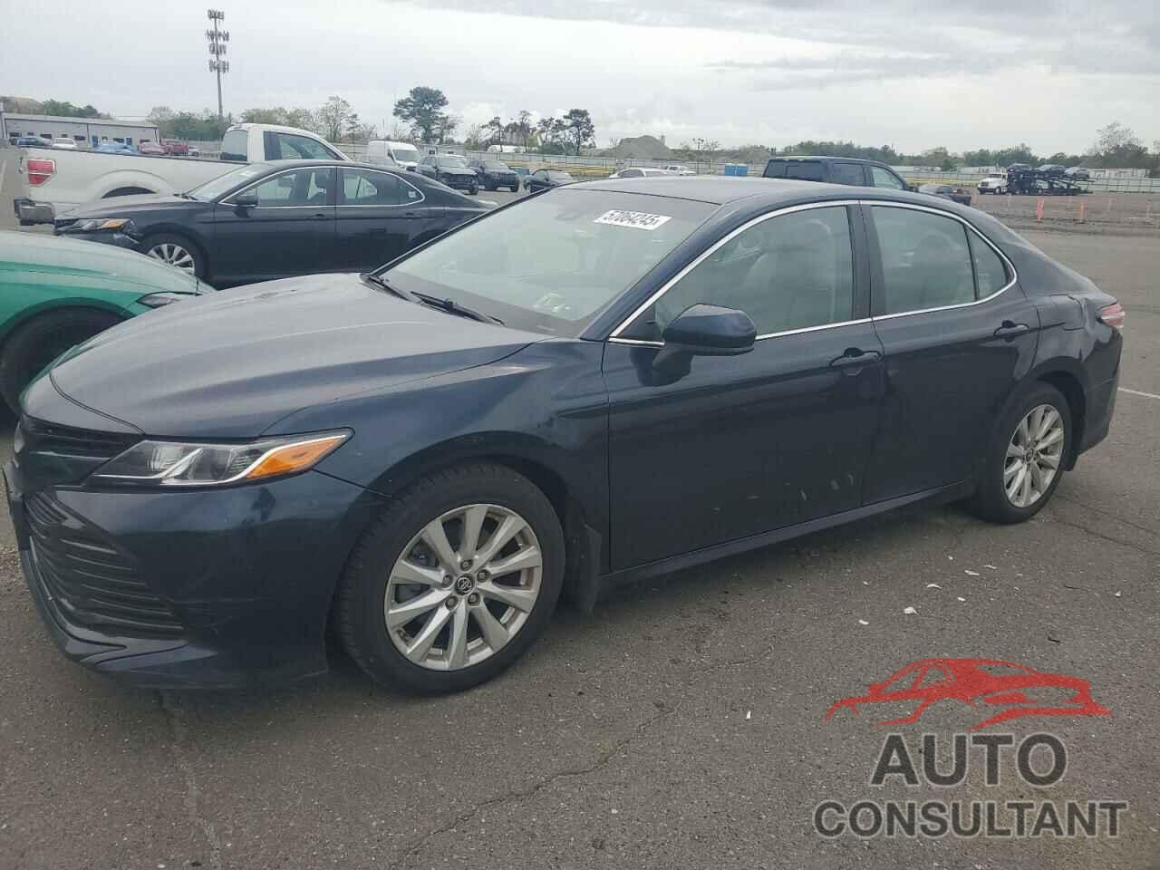 TOYOTA CAMRY 2018 - 4T1B11HK7JU643274