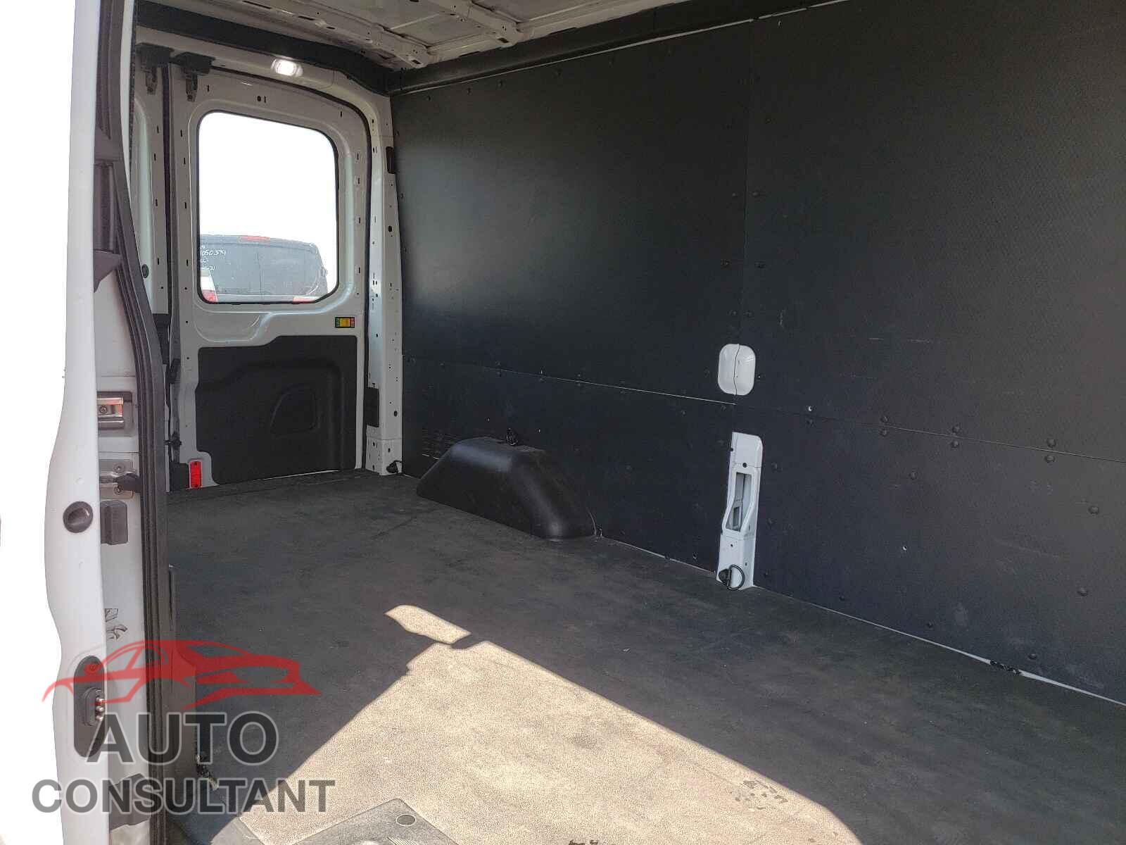 FORD TRANSIT CO 2019 - 1FTYR2CM9KKA88282