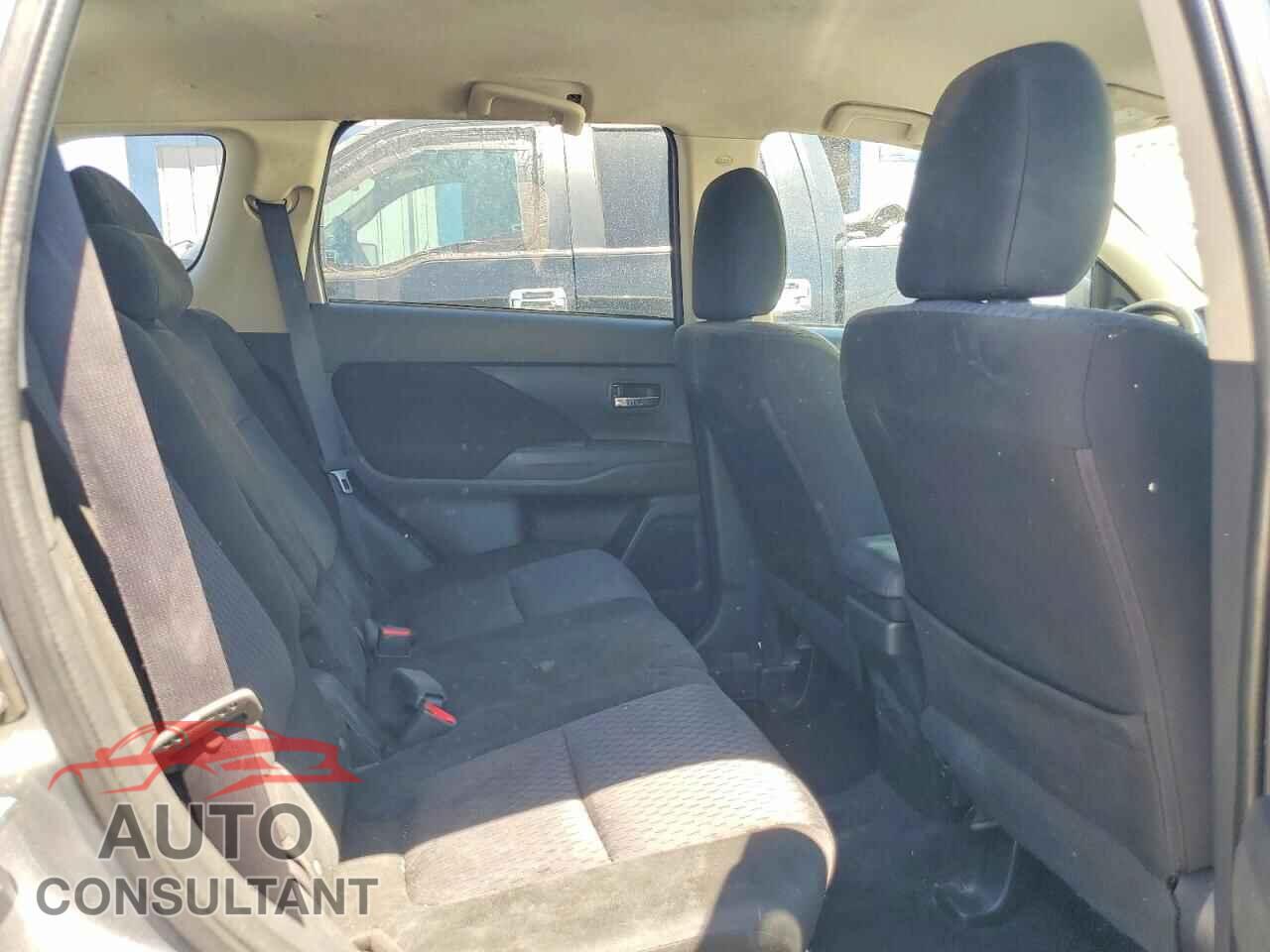 MITSUBISHI OUTLANDER 2014 - JA4AD3A33EZ007203
