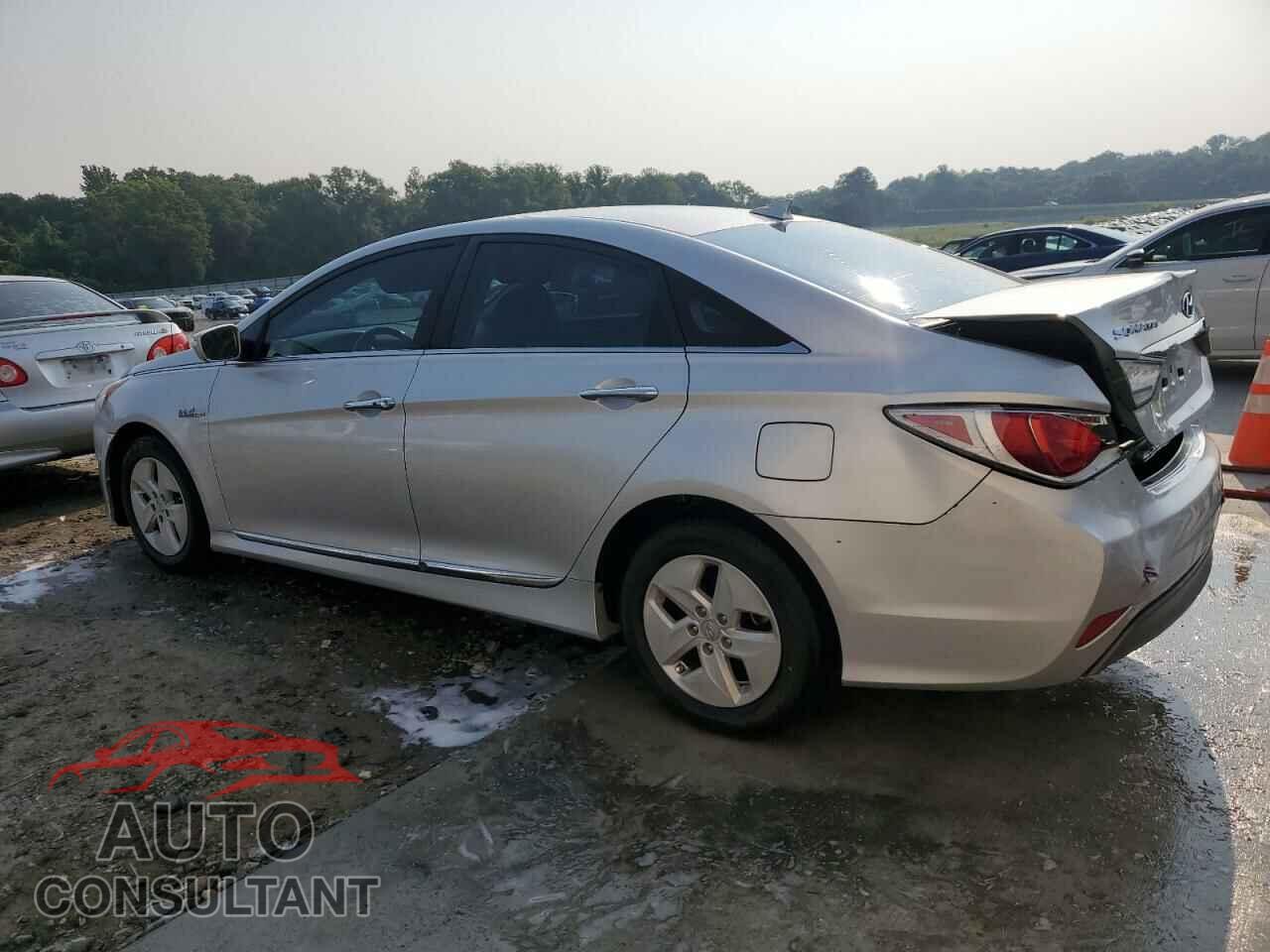HYUNDAI SONATA 2012 - KMHEC4A48CA045154