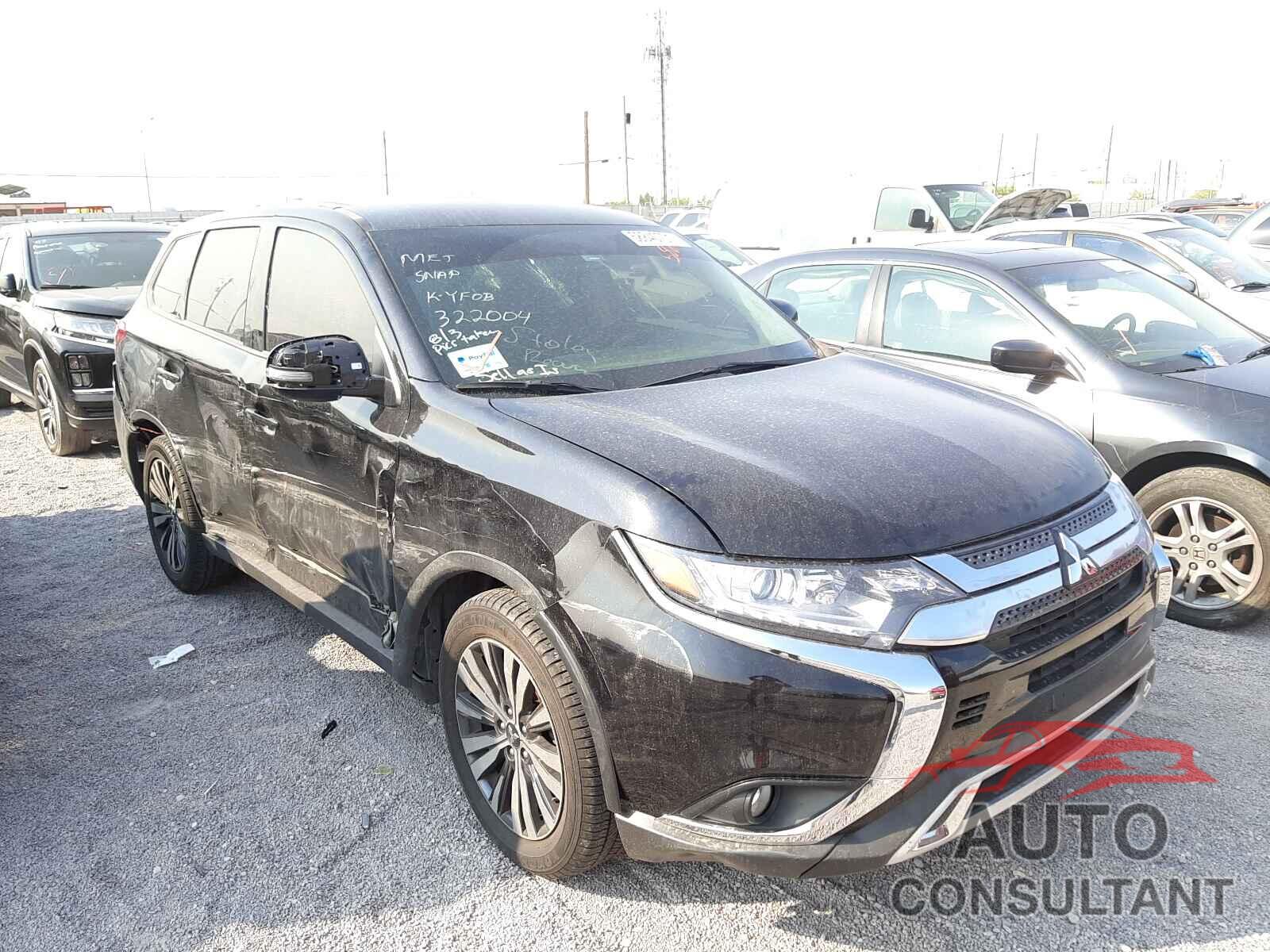 MITSUBISHI OUTLANDER 2019 - JA4AD3A30KZ035259
