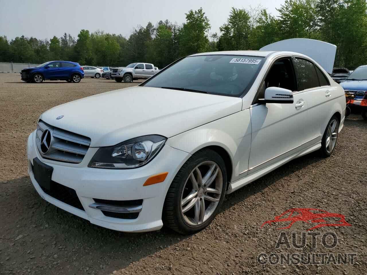 MERCEDES-BENZ C-CLASS 2013 - WDDGF8AB8DG107330