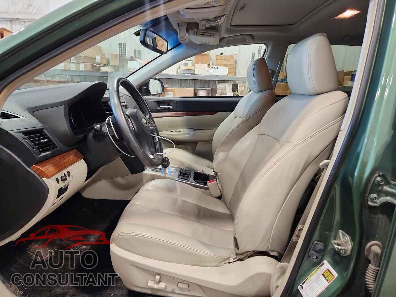 SUBARU OUTBACK 2014 - 4S4BRBLC7E3255018