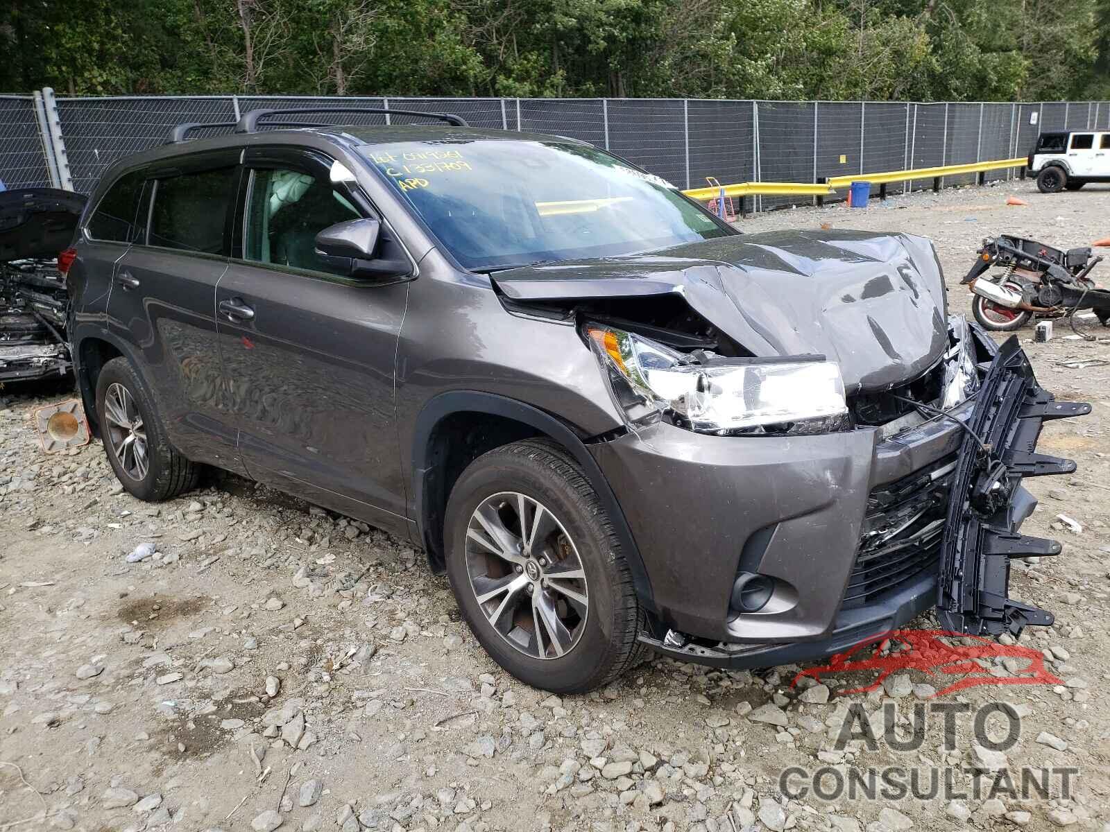 TOYOTA HIGHLANDER 2017 - 5TDBZRFH0HS430894