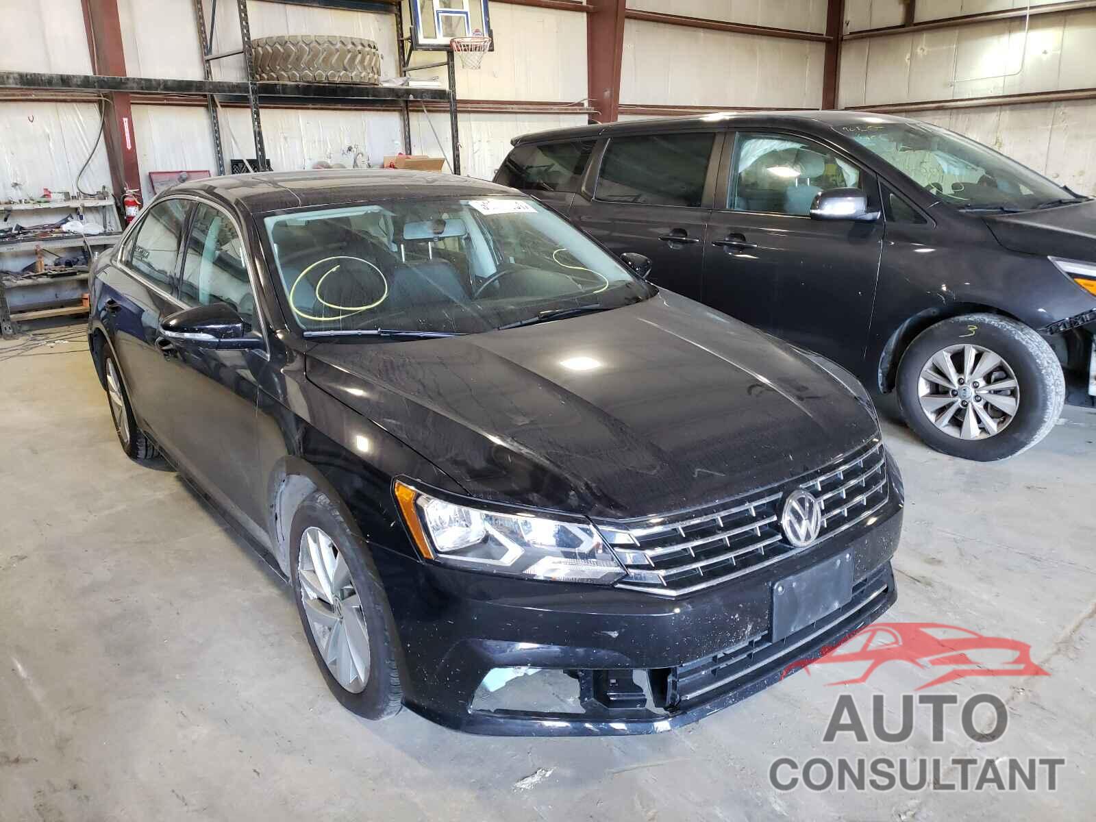 VOLKSWAGEN PASSAT 2018 - 1VWBA7A31JC032055