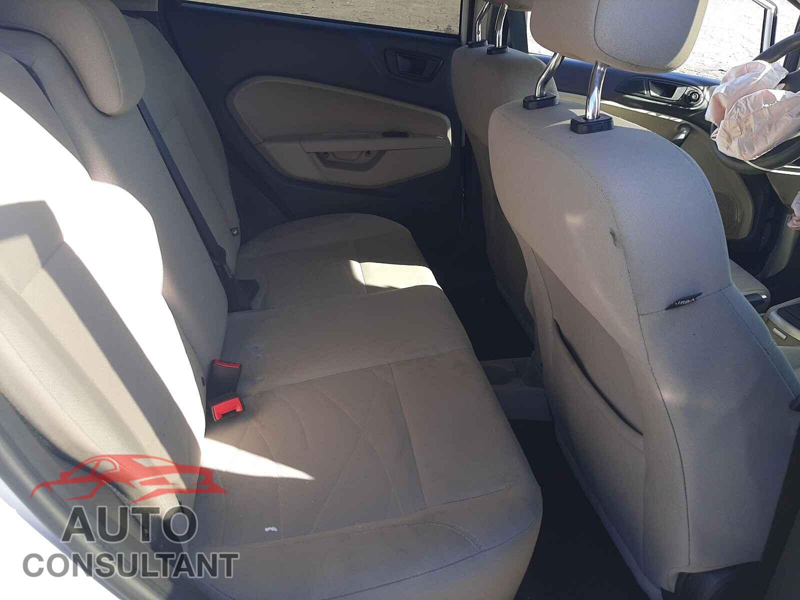 FORD FIESTA 2017 - 3FADP4EJ9HM156283