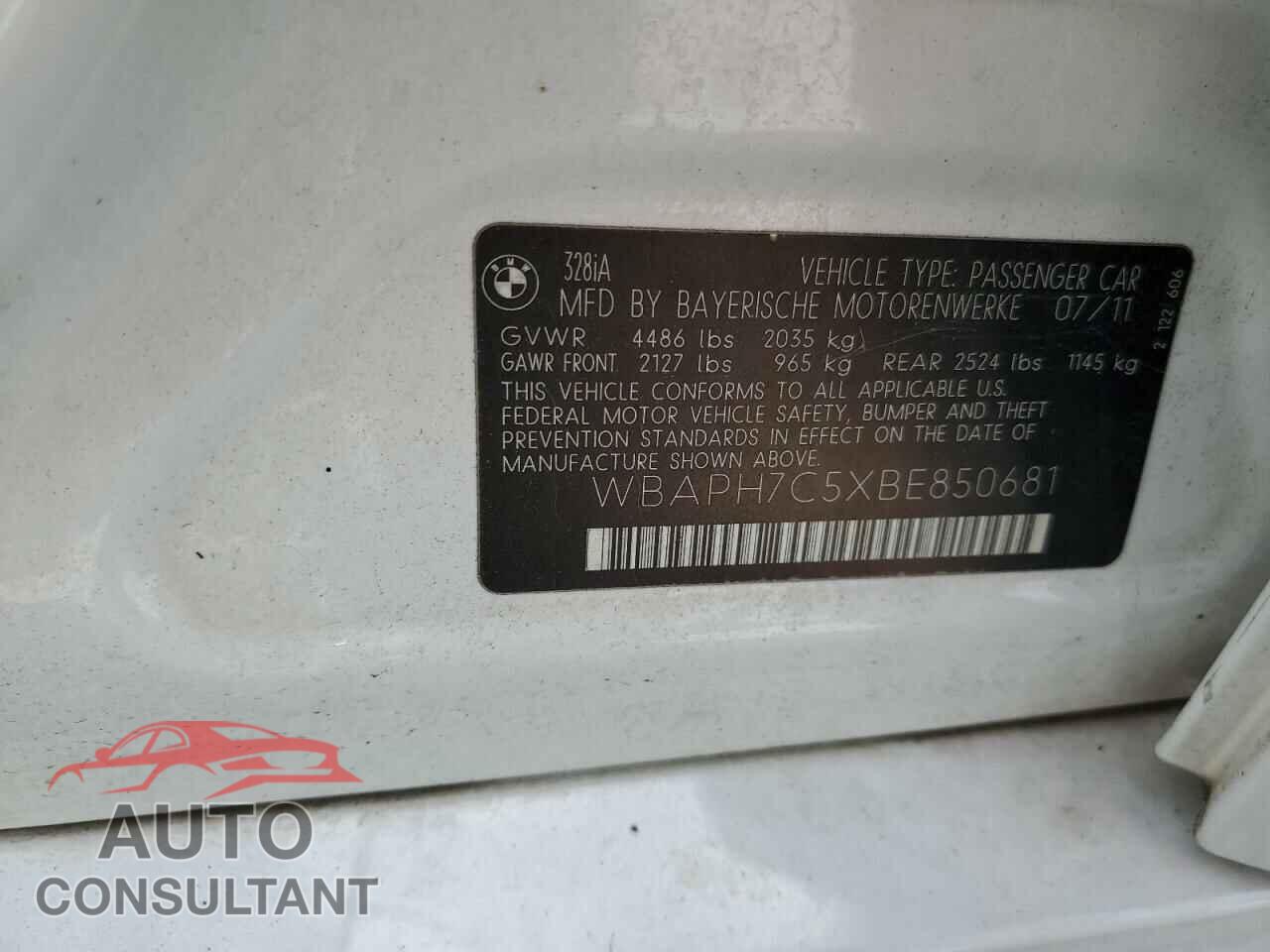 BMW 3 SERIES 2011 - WBAPH7C5XBE850681