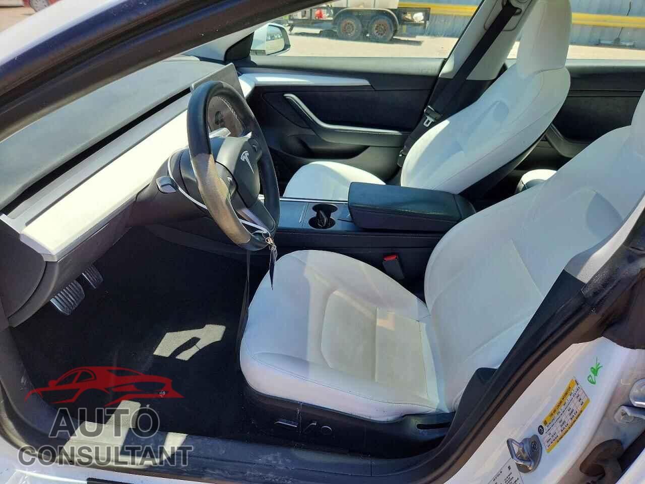 TESLA MODEL 3 2023 - 5YJ3E1EA6PF552040
