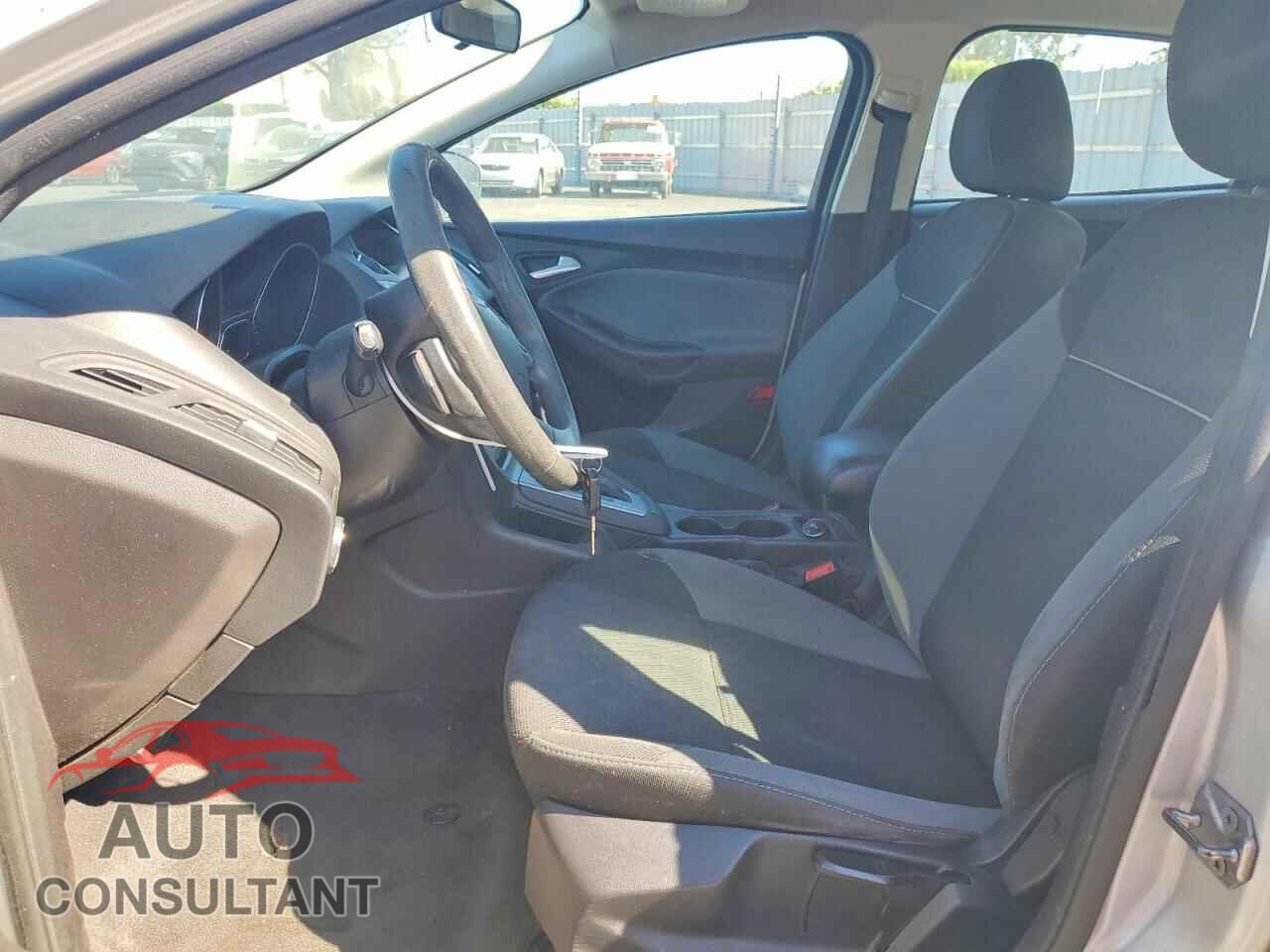 FORD FOCUS 2014 - 1FADP3F24EL287569