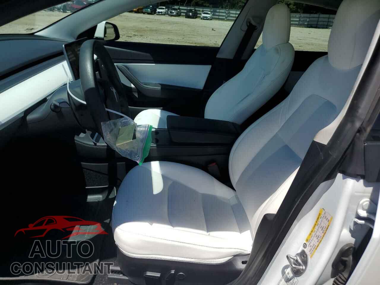 TESLA MODEL 3 2021 - 5YJ3E1EB9MF860520