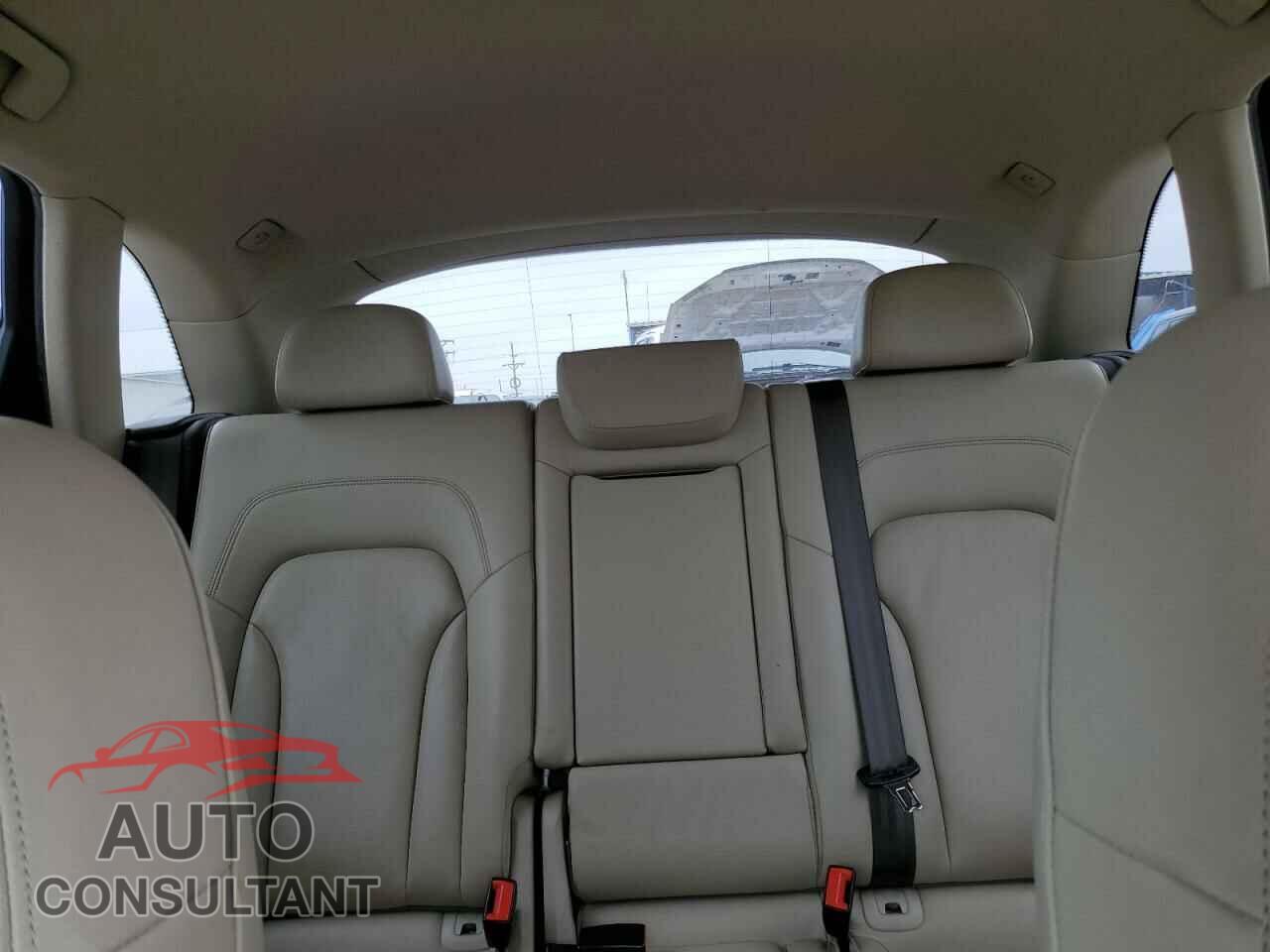 AUDI Q5 2012 - WA1CFAFP3CA131759