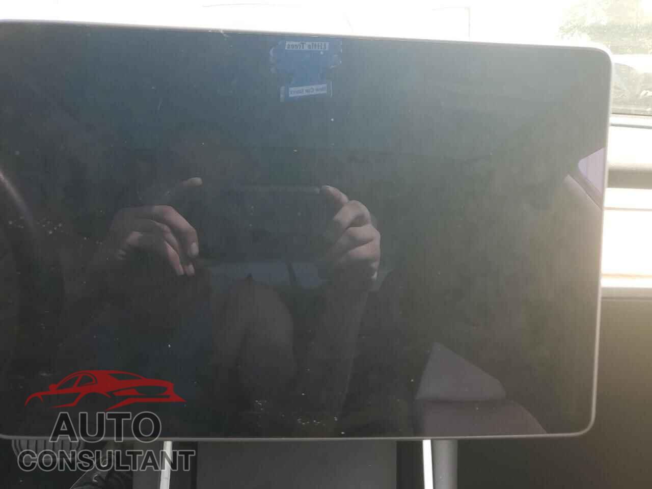 TESLA MODEL 3 2020 - 5YJ3E1EA5LF794196