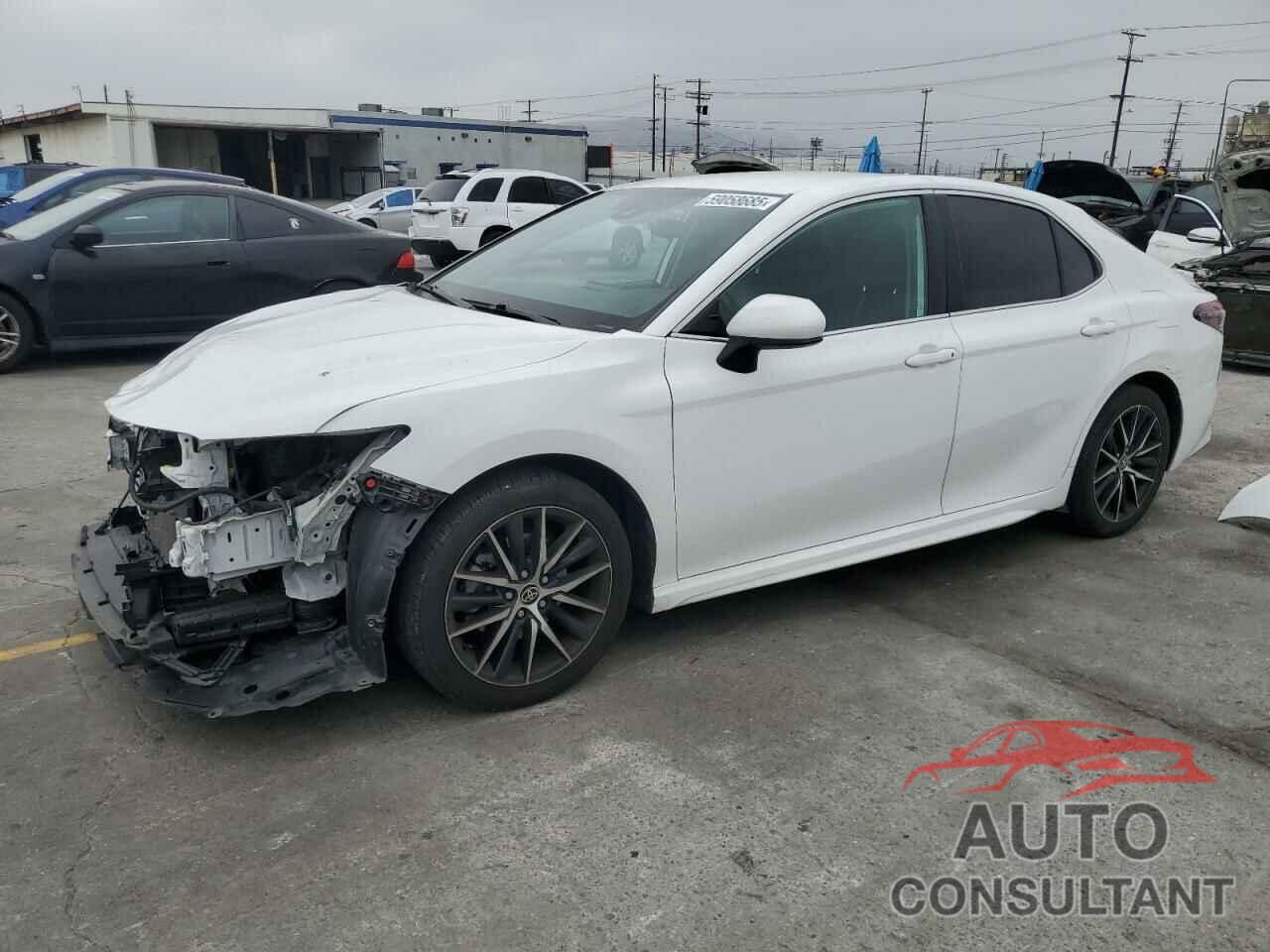 TOYOTA CAMRY 2021 - 4T1G11AK2MU529185