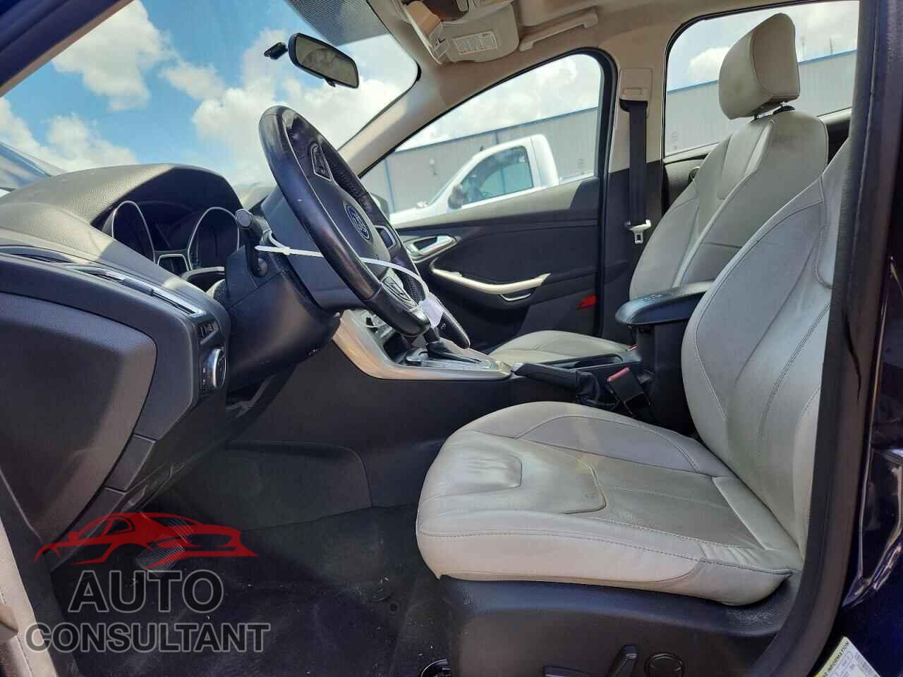 FORD FOCUS 2017 - 1FADP3J2XHL268360