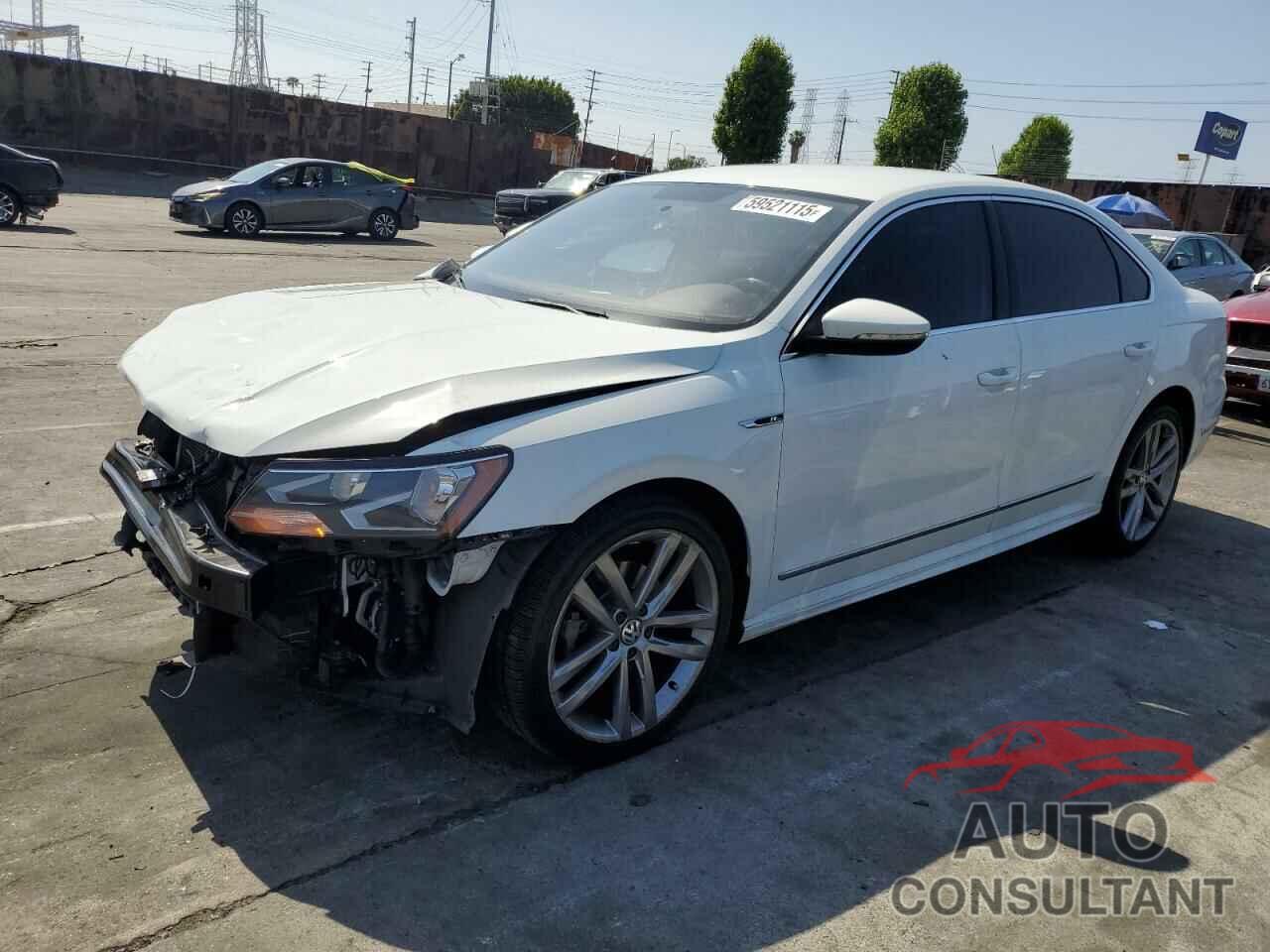 VOLKSWAGEN PASSAT 2017 - 1VWDT7A38HC082030