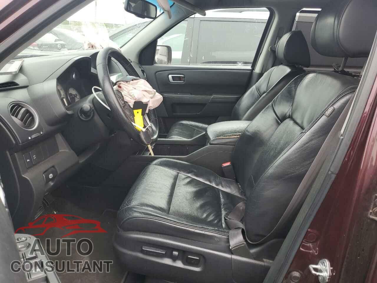 HONDA PILOT 2011 - 5FNYF3H92BB039165