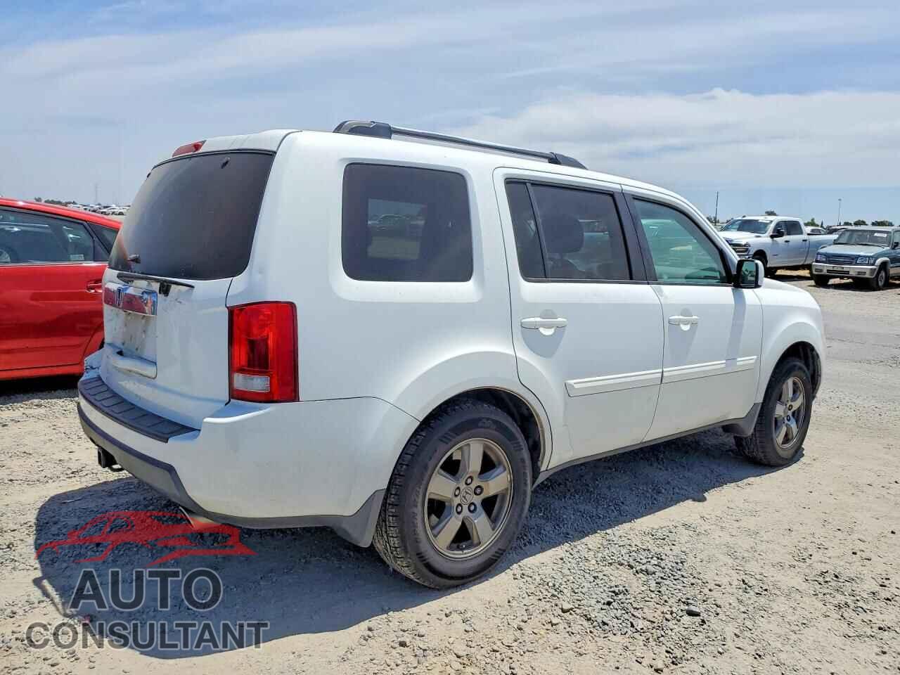 HONDA PILOT 2009 - 5FNYF38699B009578