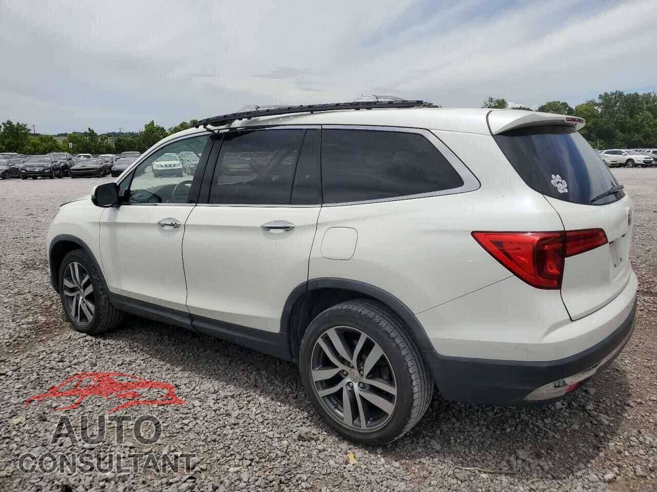 HONDA PILOT 2017 - 5FNYF6H93HB015886