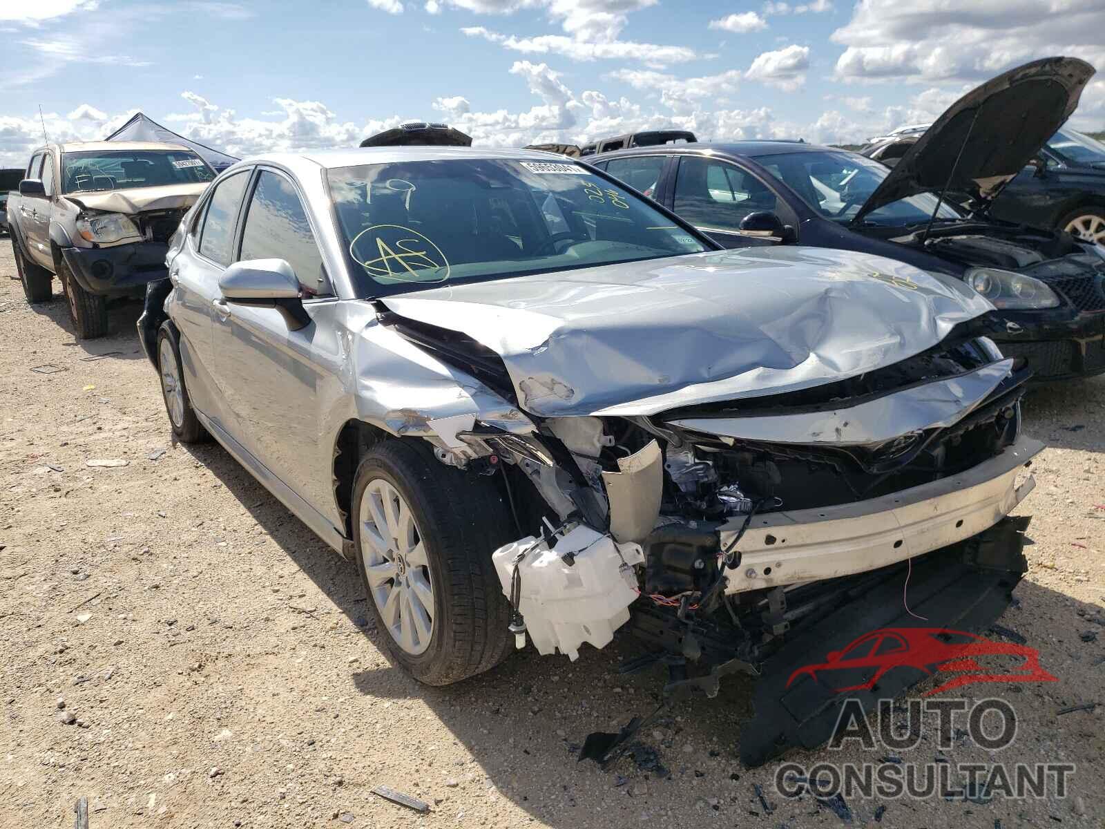 TOYOTA CAMRY 2018 - JTNB11HK8J3025046