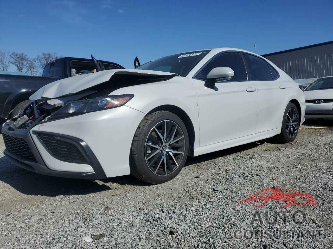 TOYOTA CAMRY 2023 - 4T1T11AKXPU170431