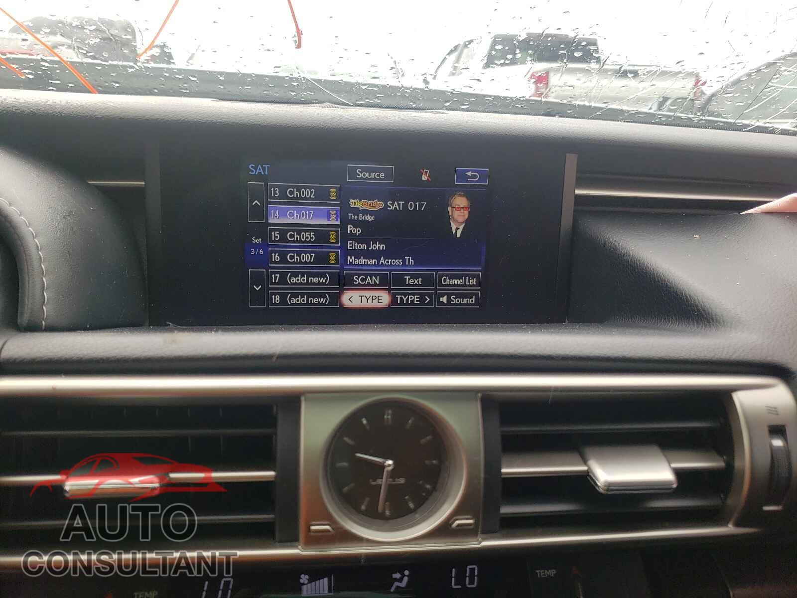 LEXUS IS 2016 - JTHBA1D28G5024842