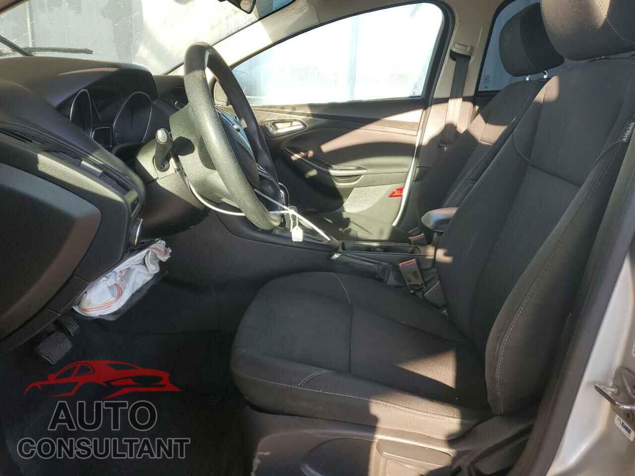 FORD FOCUS 2016 - 1FADP3F23GL348493
