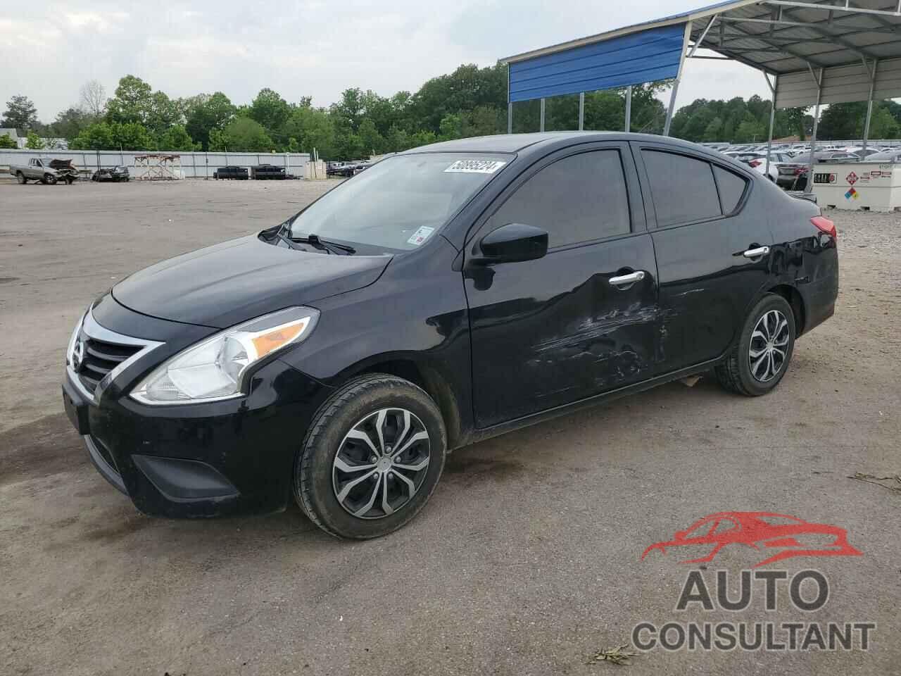 NISSAN VERSA 2018 - 3N1CN7AP7JL879068