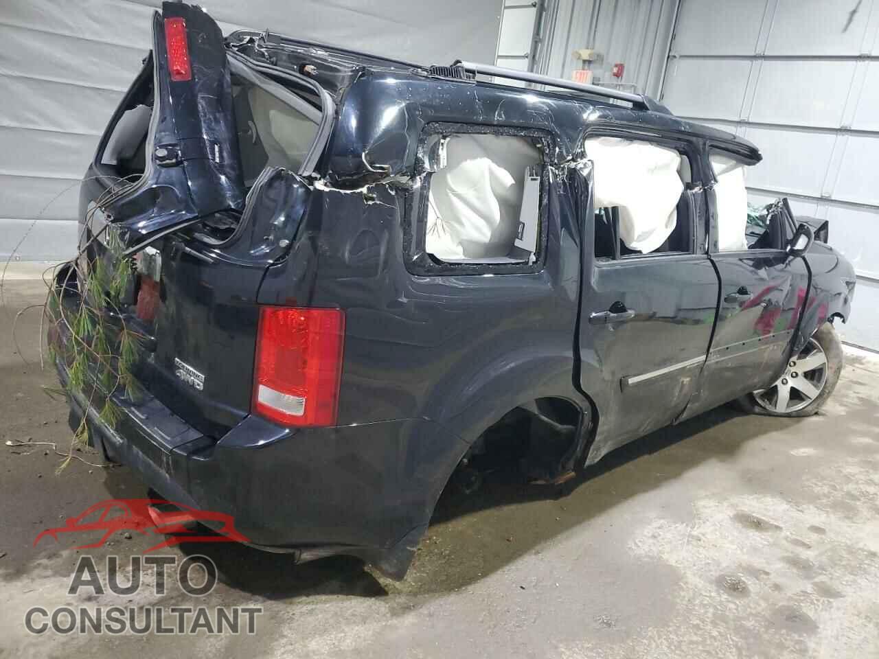 HONDA PILOT 2015 - 5FNYF4H99FB050269
