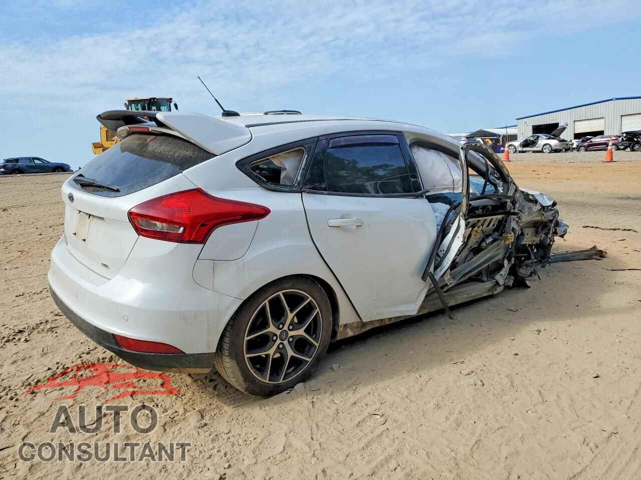 FORD FOCUS 2017 - 1FADP3M20HL336967