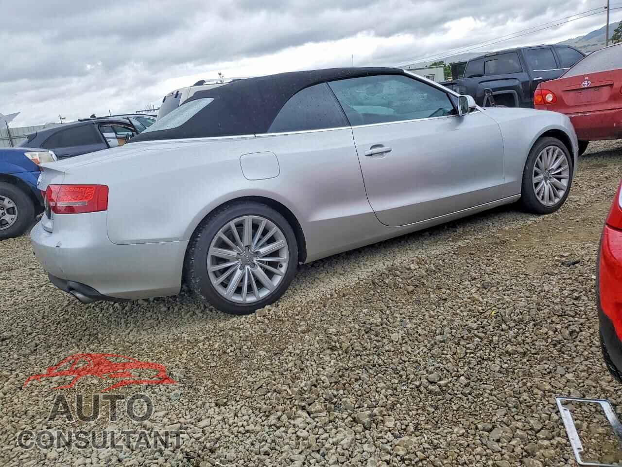 AUDI A5 2012 - WAULFAFH9CN000484