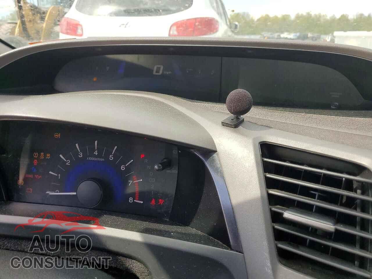 HONDA CIVIC 2012 - 2HGFB2F51CH589807