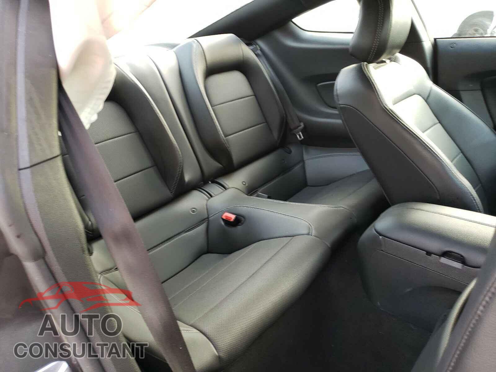 FORD MUSTANG 2020 - 1FA6P8TH4L5136540
