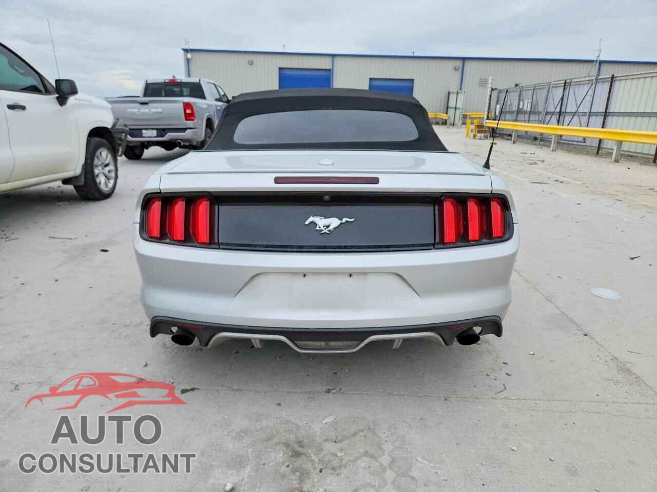FORD MUSTANG 2017 - 1FATP8UH7H5296064